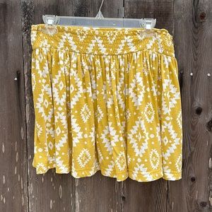 Mustard tribal printed mini skirt (M)